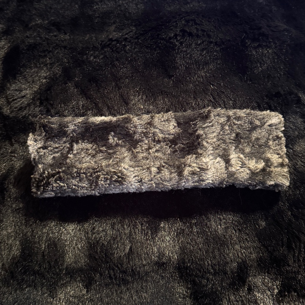 Aeropostale Gray Fuzzy Headband